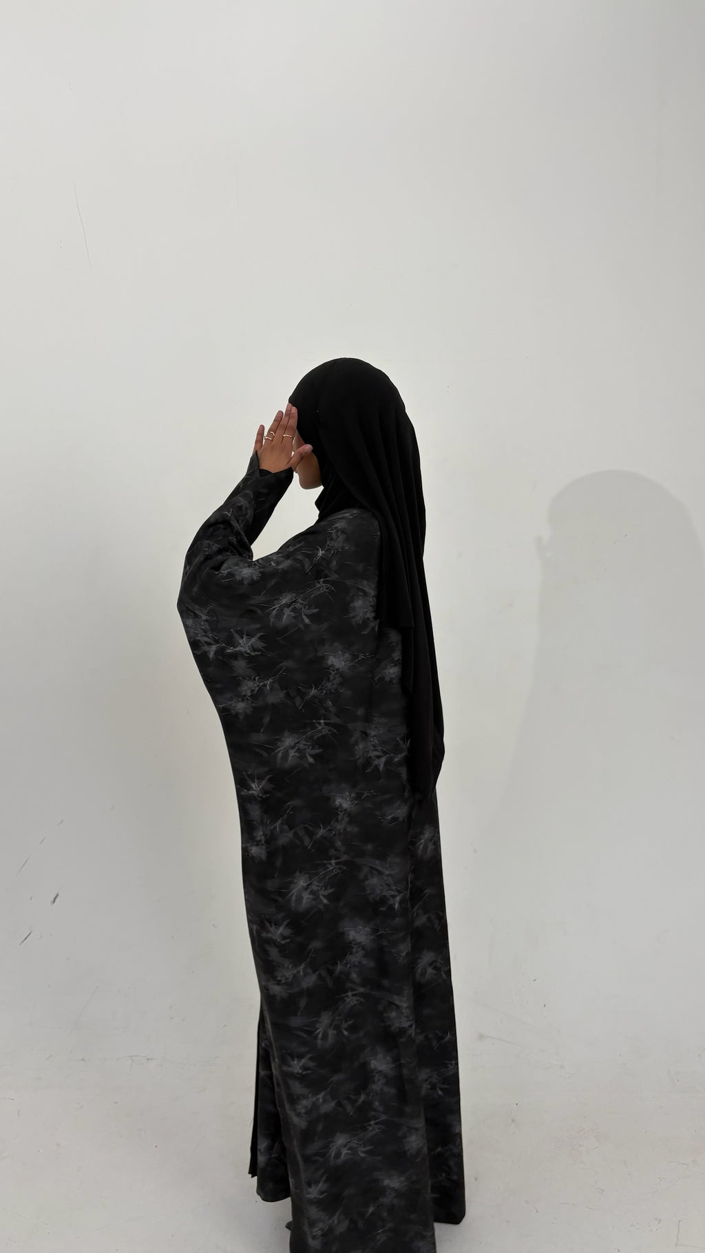 Eclipse Open Abaya