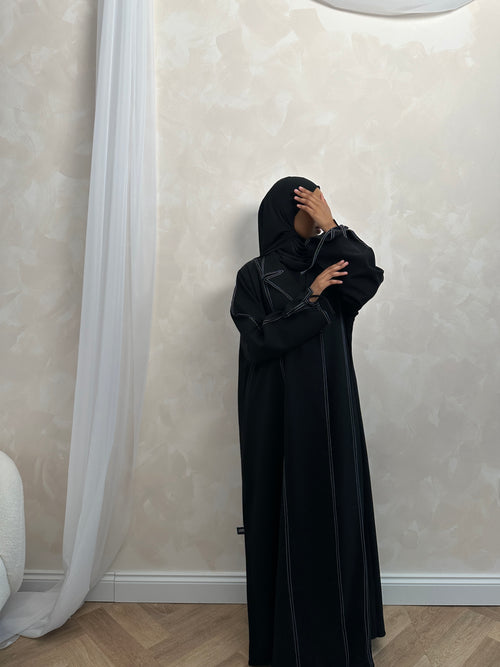 Qamar Abaya